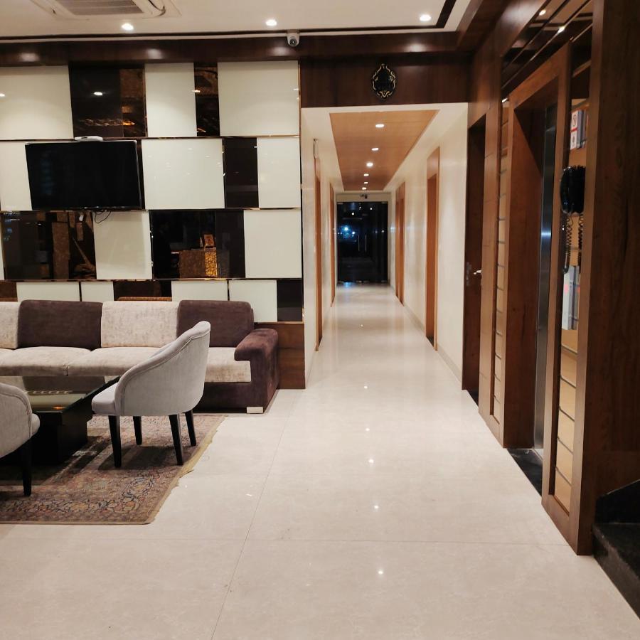 Ananda Castle Hotel Vrindāvan Екстериор снимка
