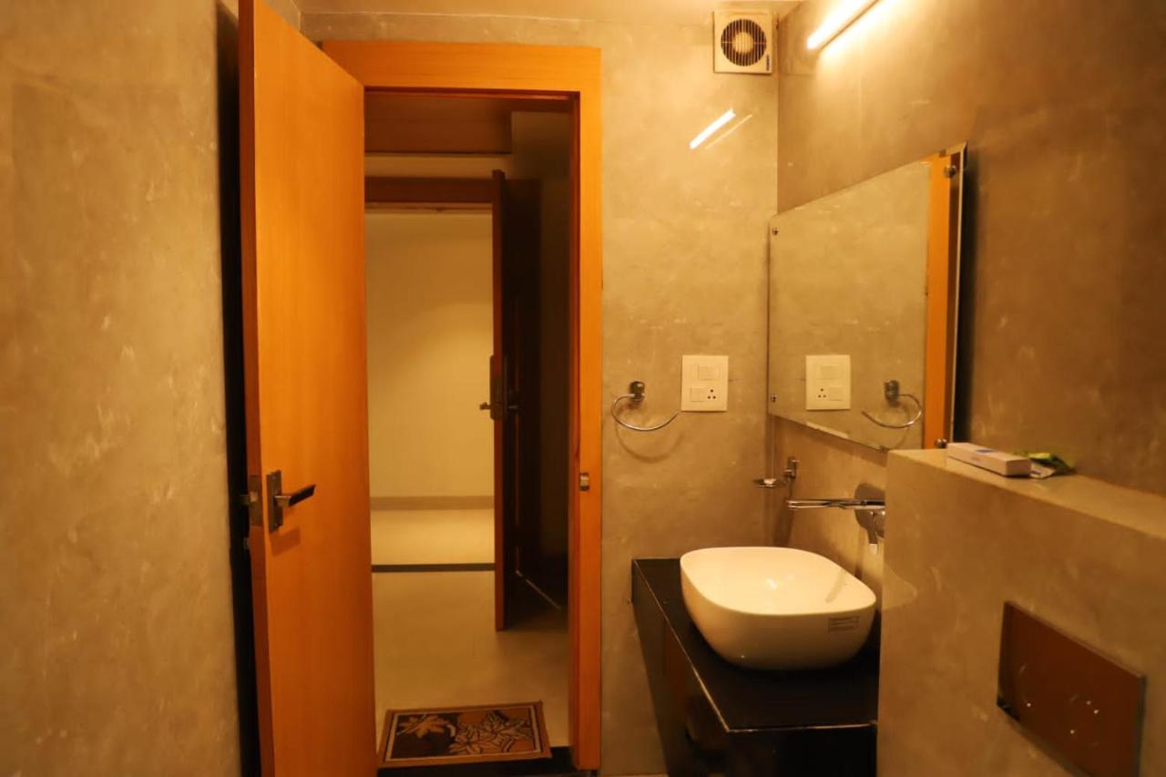 Ananda Castle Hotel Vrindāvan Екстериор снимка
