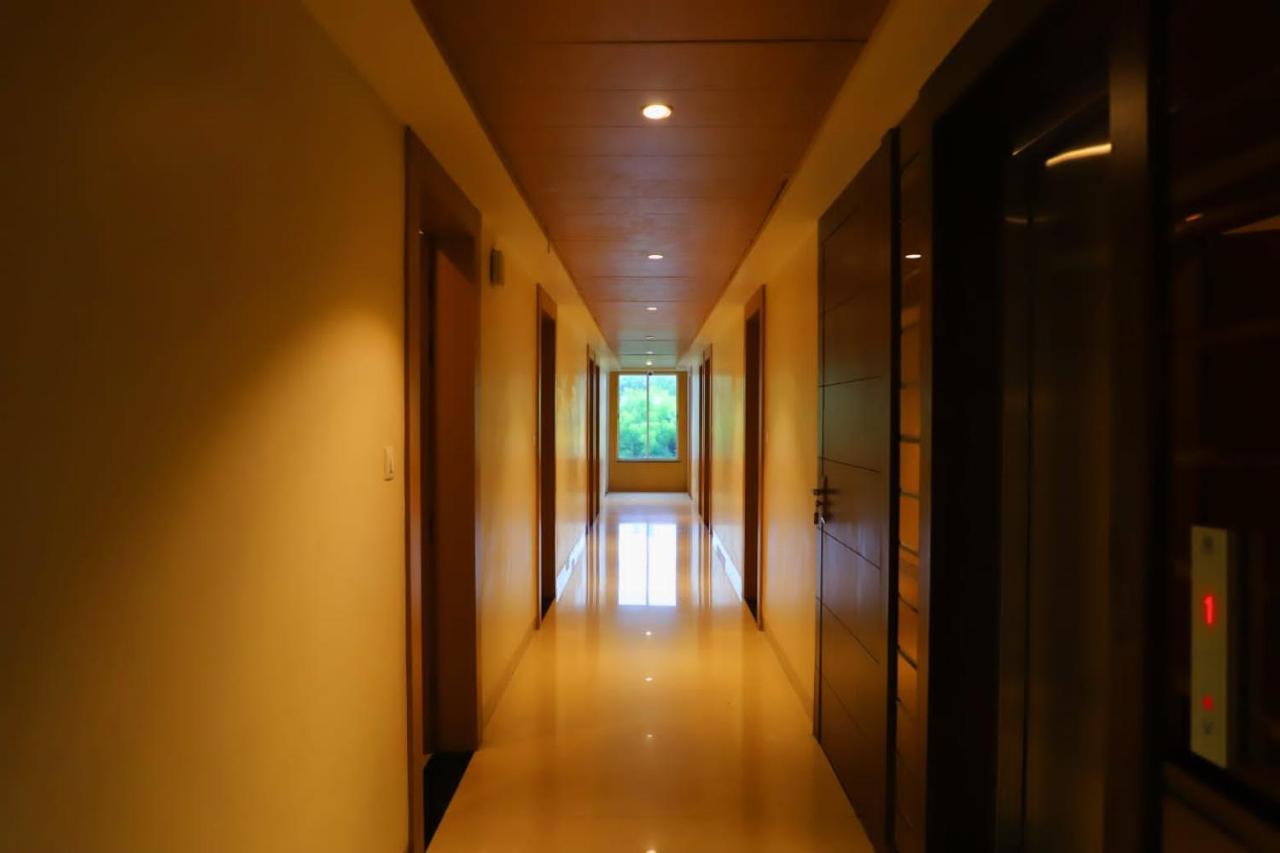 Ananda Castle Hotel Vrindāvan Екстериор снимка