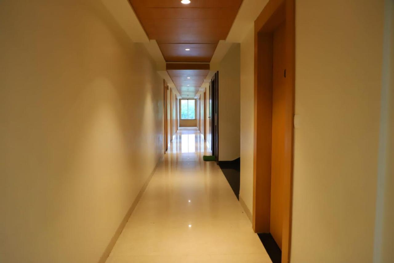 Ananda Castle Hotel Vrindāvan Екстериор снимка